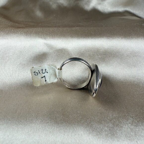 Silver Ring with Purple Amethyst Oval Gemstone Handmade Vintage Jewelry Size 7 - Picture 4 of 5